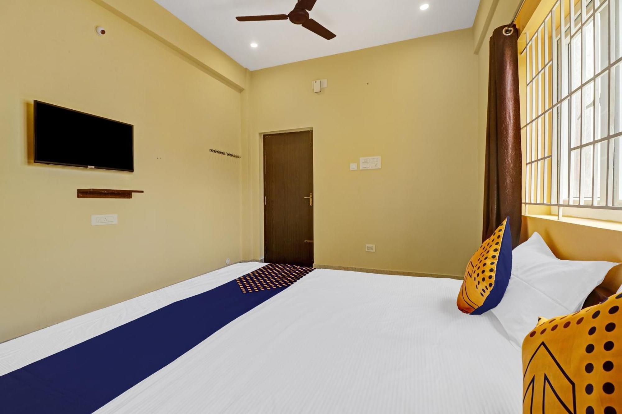 Spot On Kayal Residency Hotel Kojambuttúr Kültér fotó